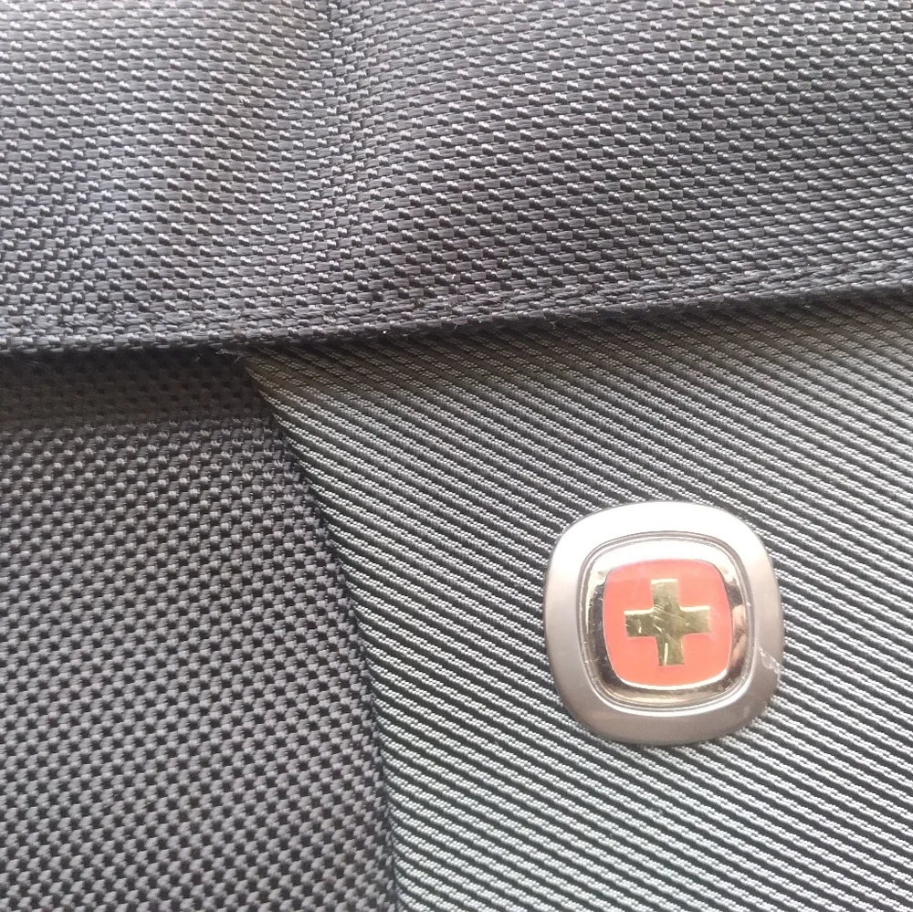 SwissGear Black Laptop Bag 18